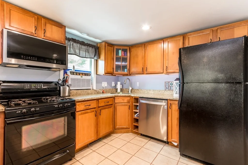 Photo of 4 Standish Ave