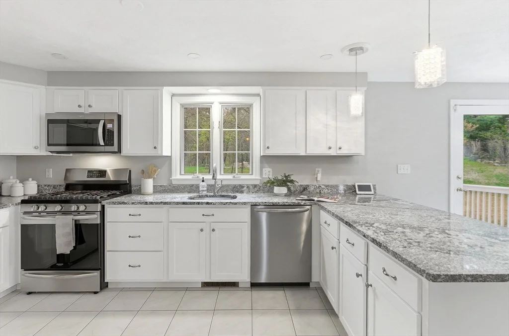 Photo of 6 Kristyn Ln