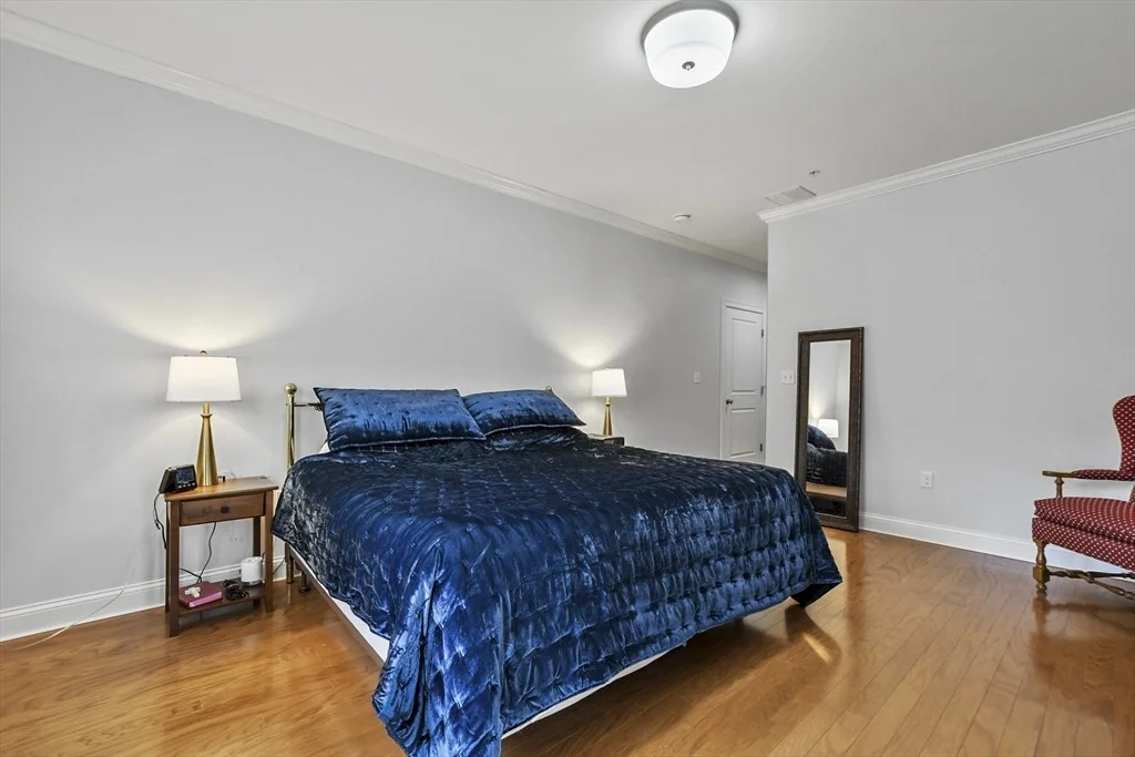 Photo of Unit 1010 at 39 Taylor Drive