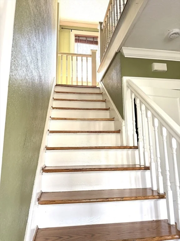 Photo of 180 Russell Rd