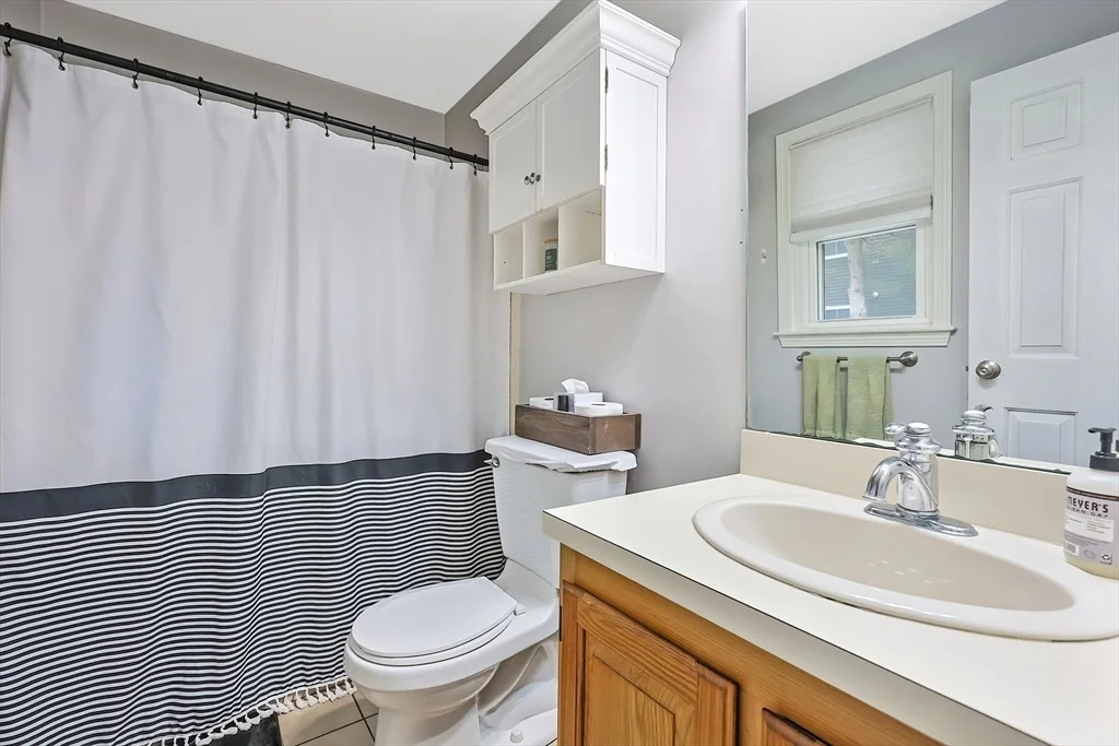 Photo of Unit 114 at 114 Captain Eames Cir