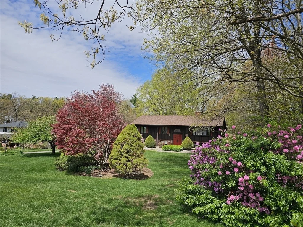 Photo of 38 Meadowlark Circle