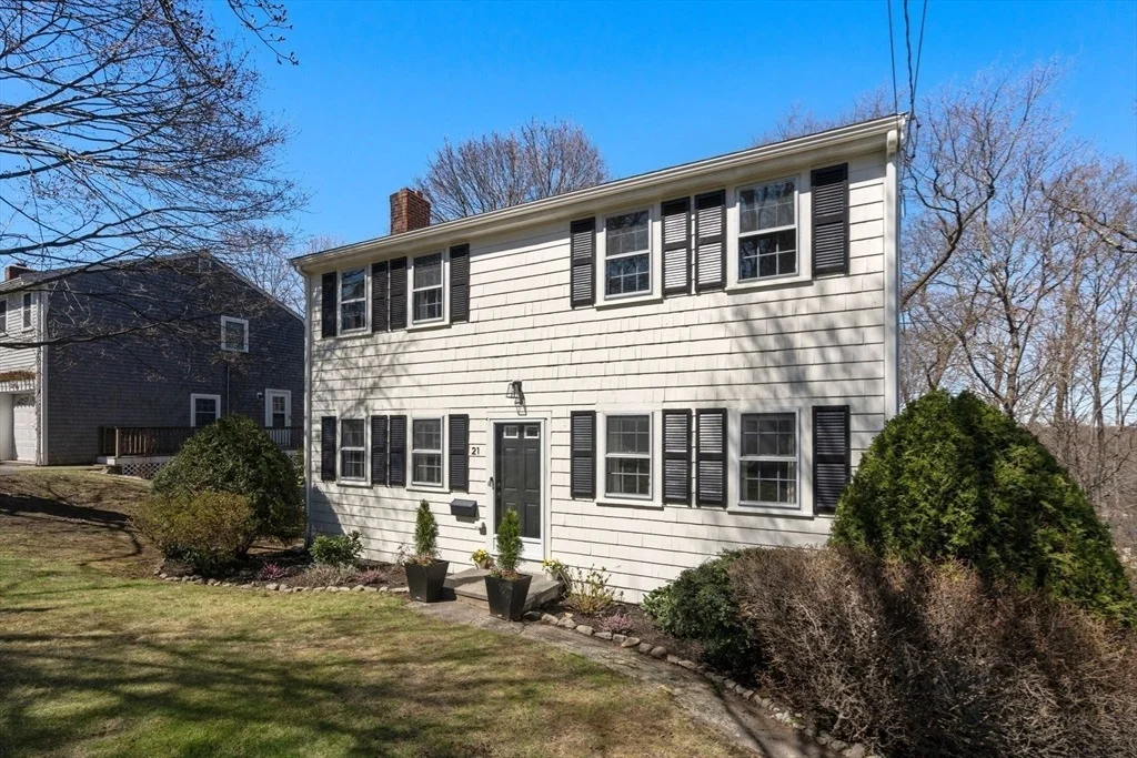 Photo of 21 Harborview Dr