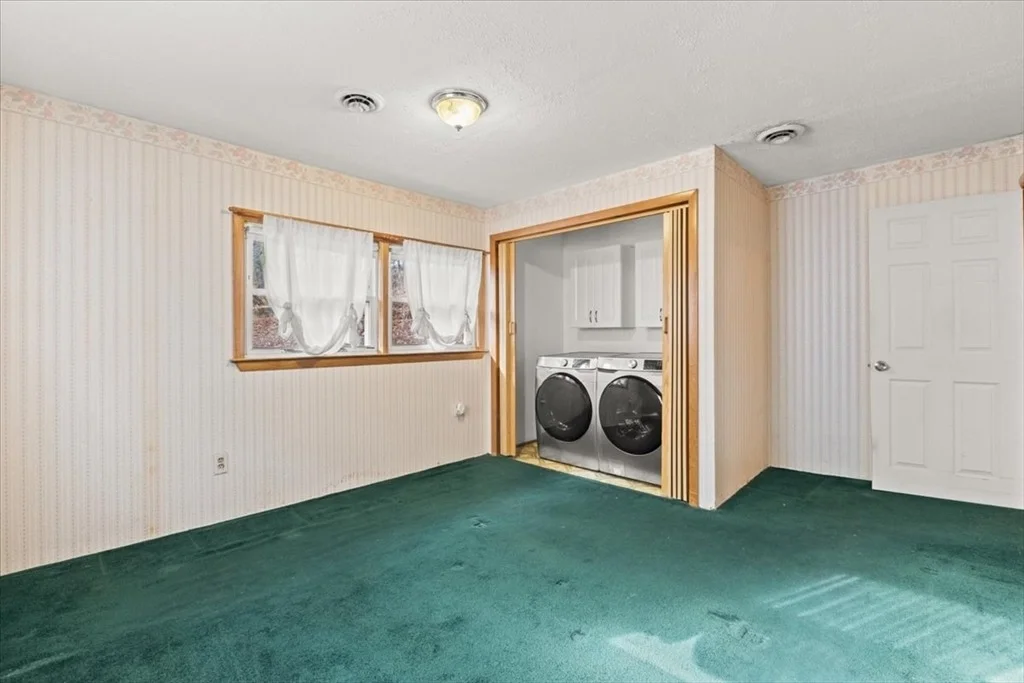 Photo of 98 Glen Echo Blvd