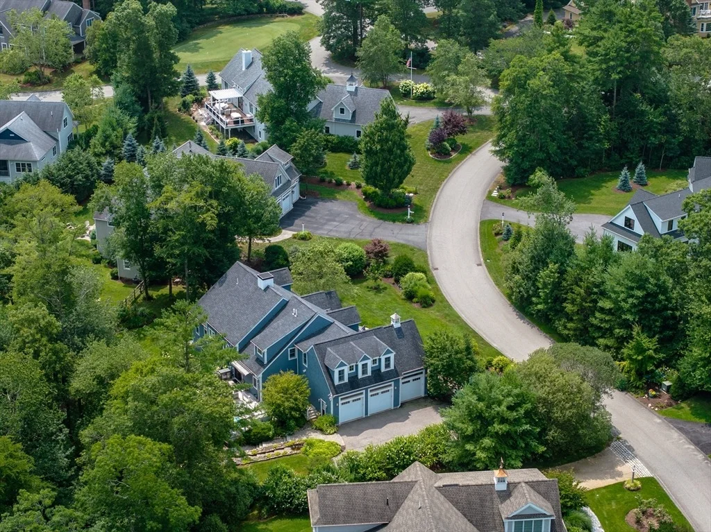 Photo of 4 Beech Tree Ln