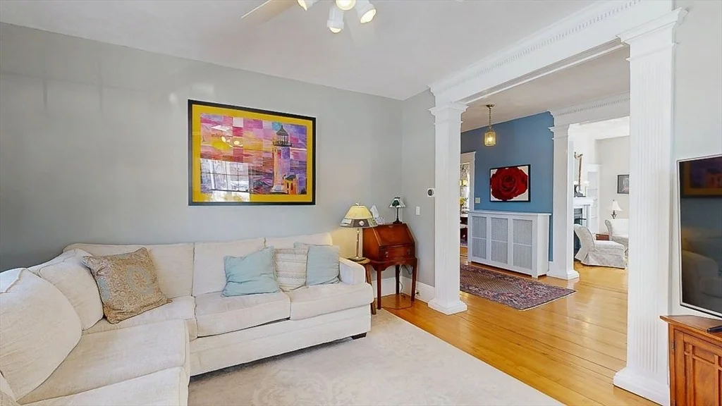 Photo of 907 Pleasant St