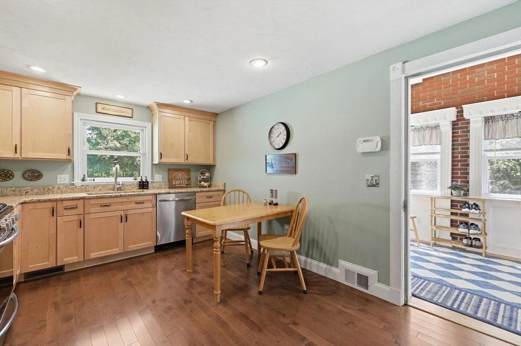 Photo of 37 Frederickson Ave