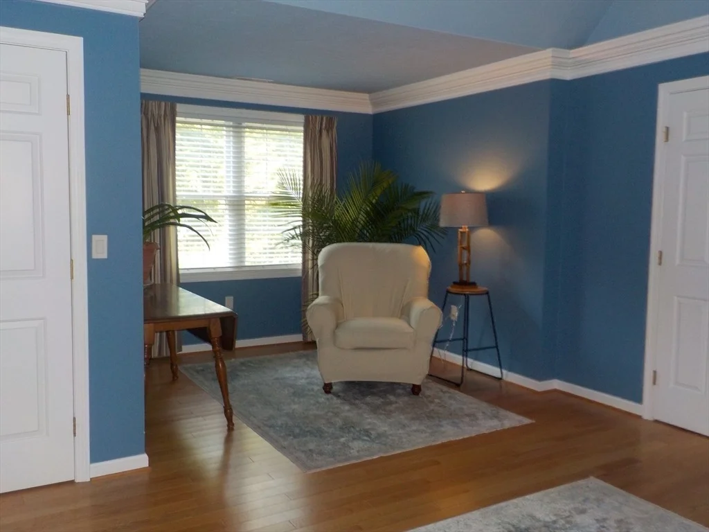 Photo of 140 Elmshade Dr