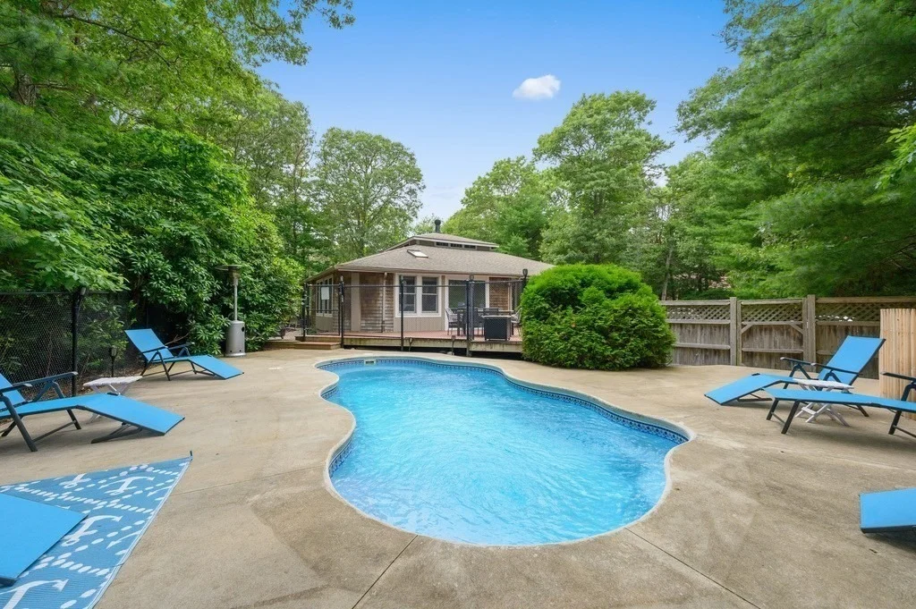 Photo of 11 Halyard Cir