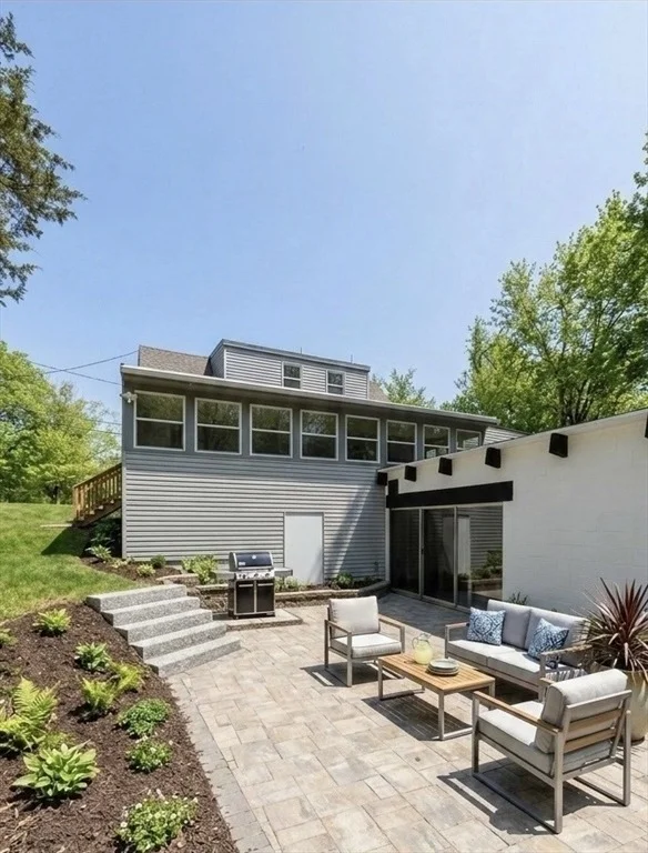 Photo of 378 Linebrook Road