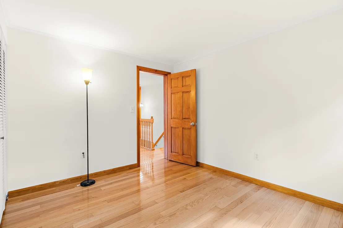 Photo of 5 Memorial Dr
