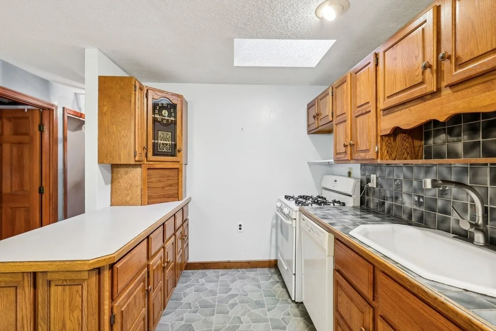 Photo of 24 Richard Dr