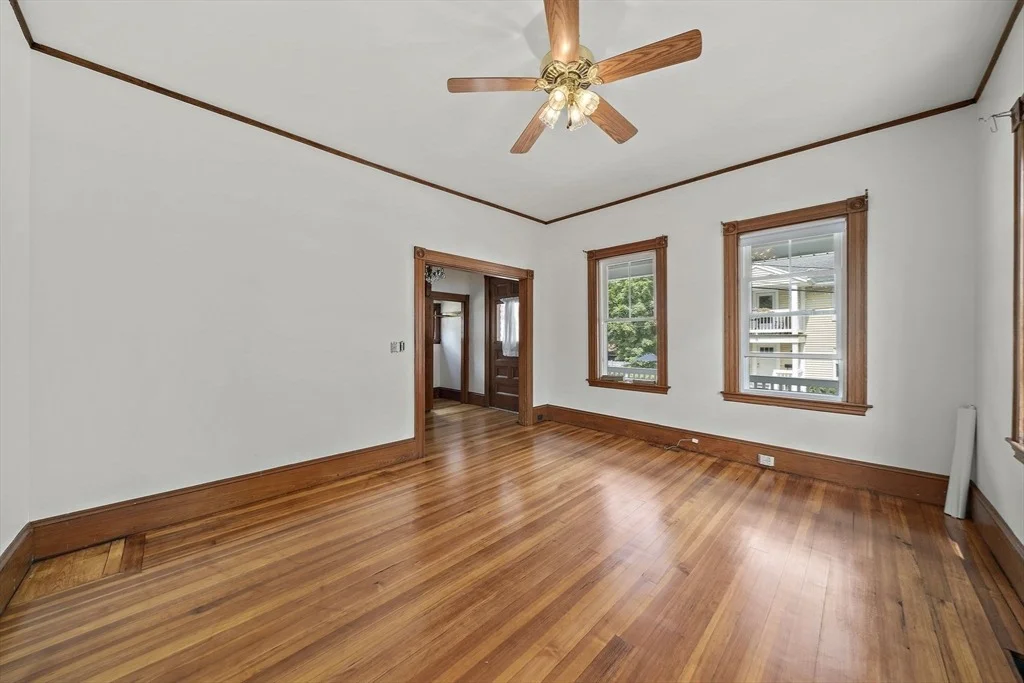 Photo of 8 May Avenue