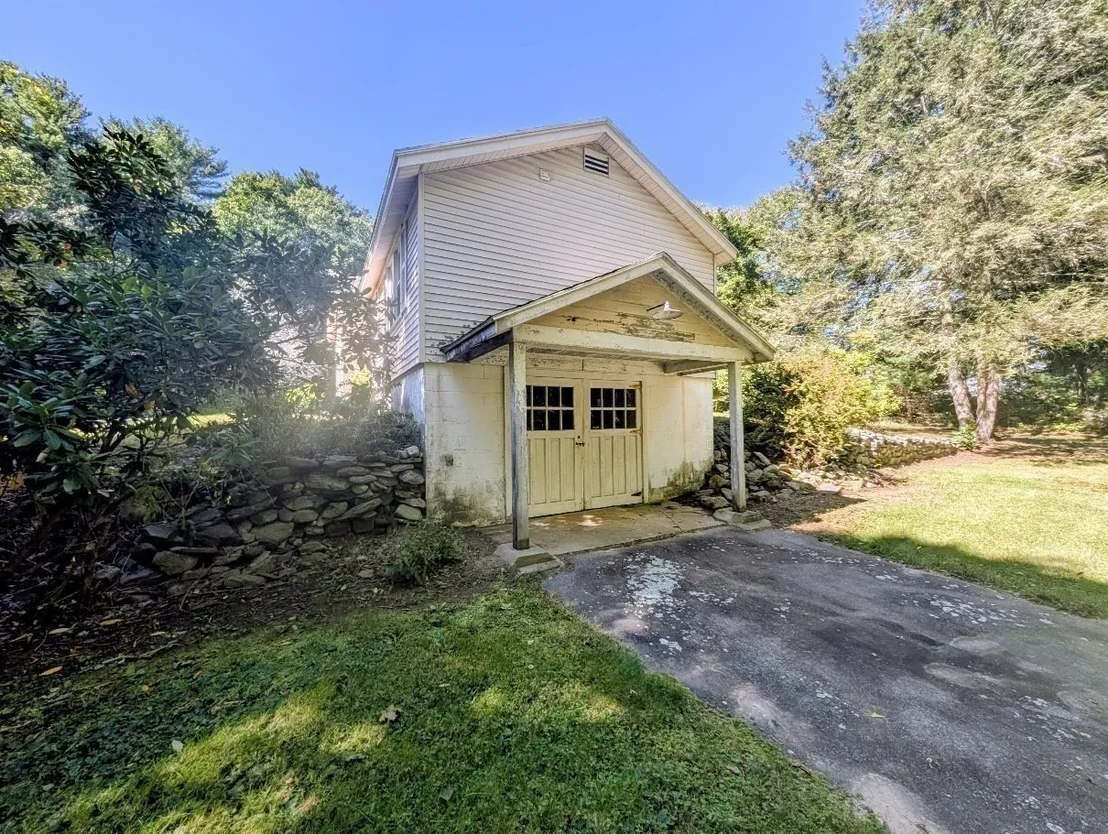 Photo of 93 Richardson Corner Rd