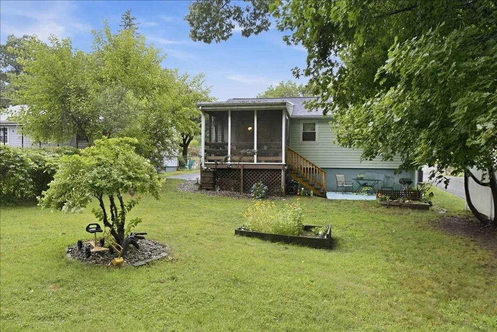 Photo of 235 Pasco Rd