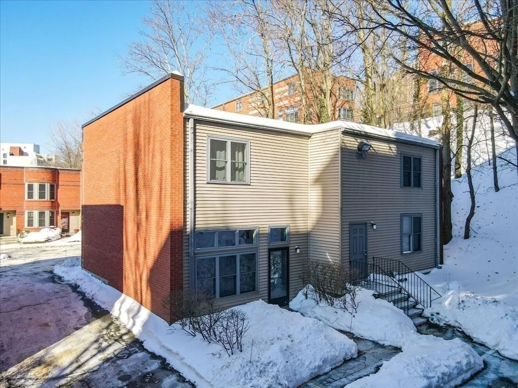Photo of Unit B at 7 Eugene Circle