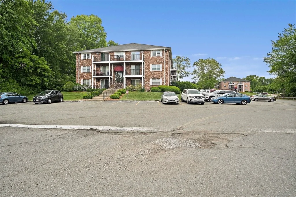 Photo of Unit 13 at 11 Kenmar Dr