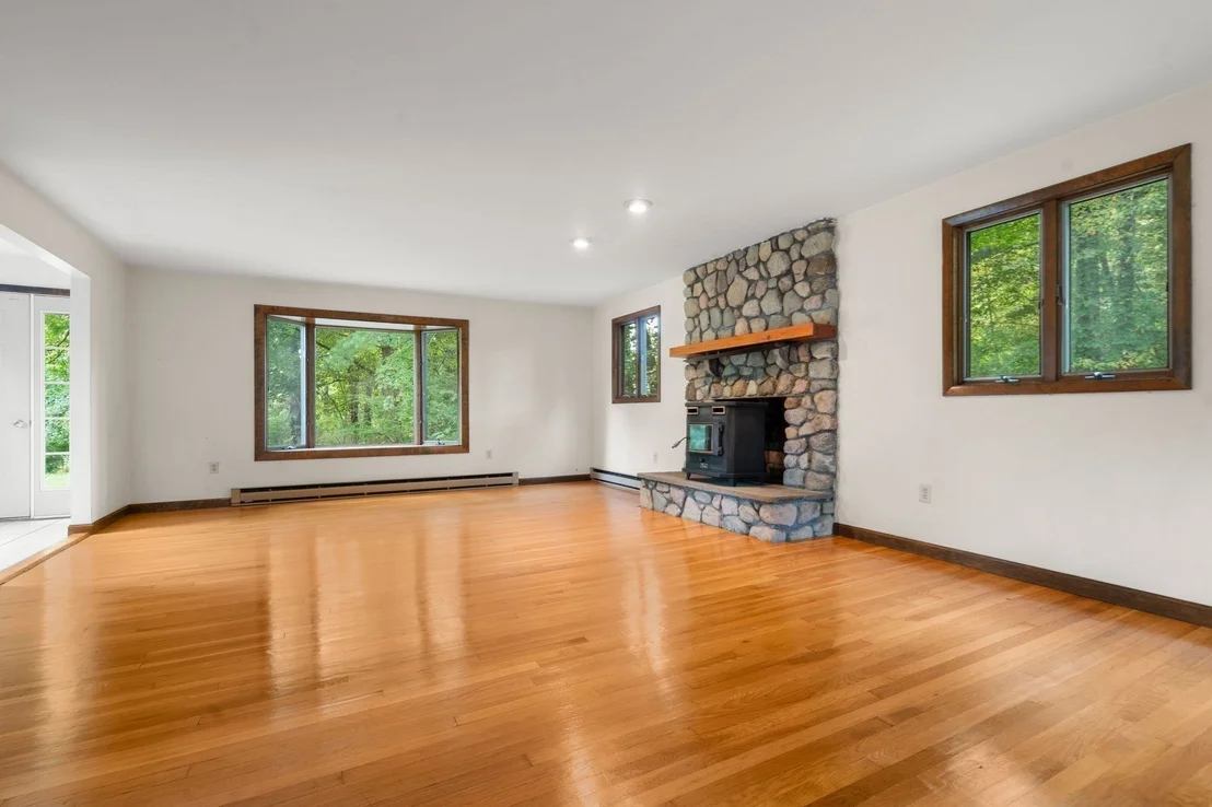 Photo of 444 Clapboardtree Street
