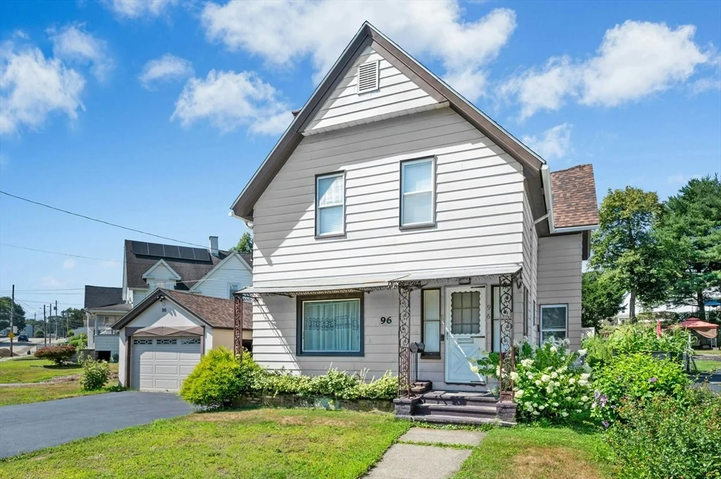 Photo of 96 Lake Ave