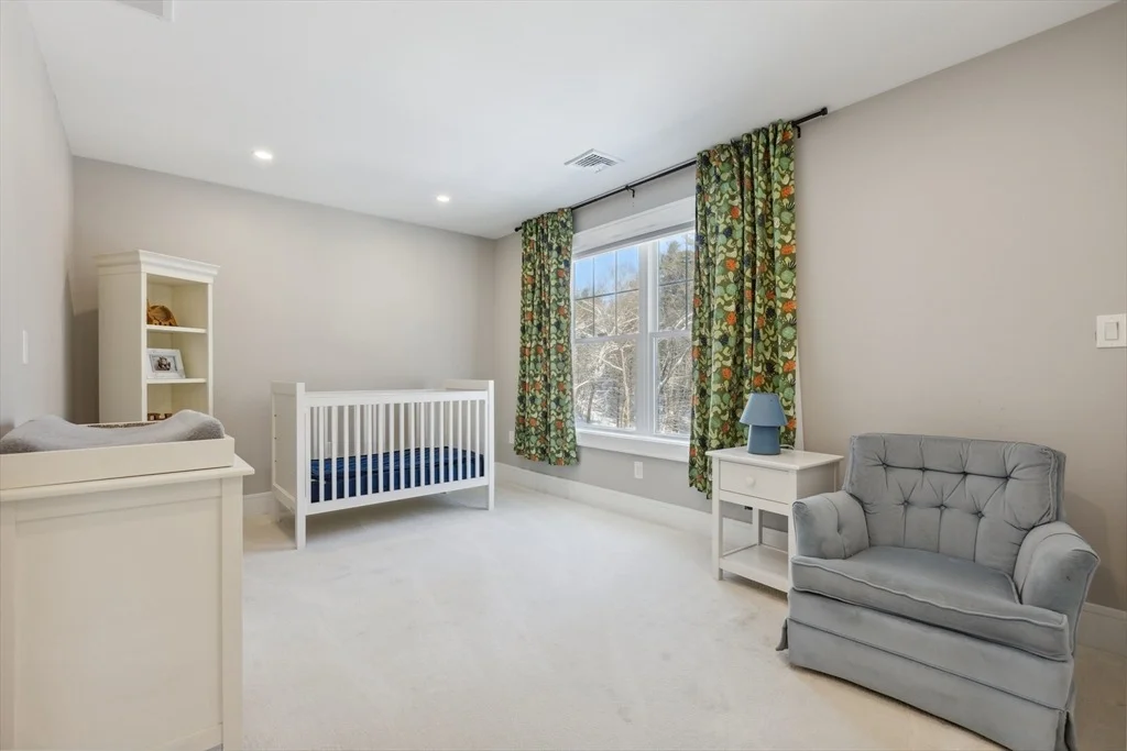 Photo of 16 Crown Road