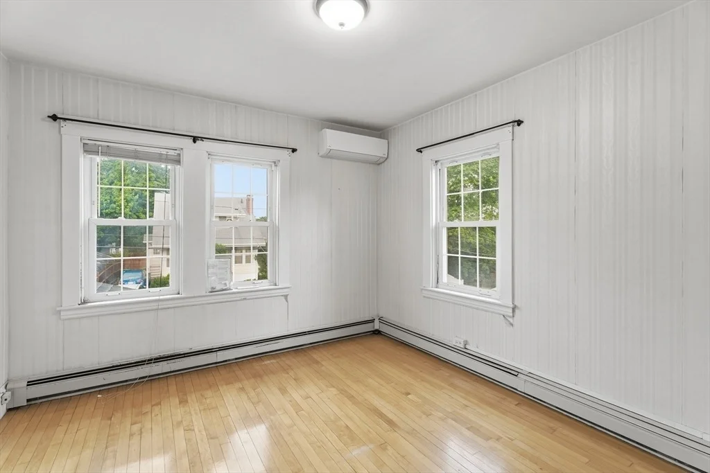 Photo of 16 Elmlawn Rd