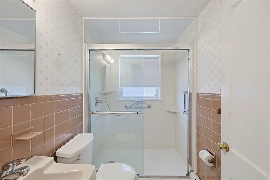 Photo of 258 Walnut St