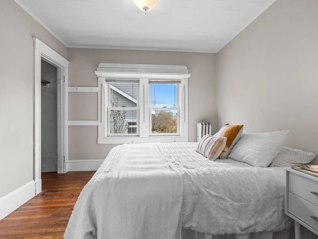 Photo of 595 Summer St