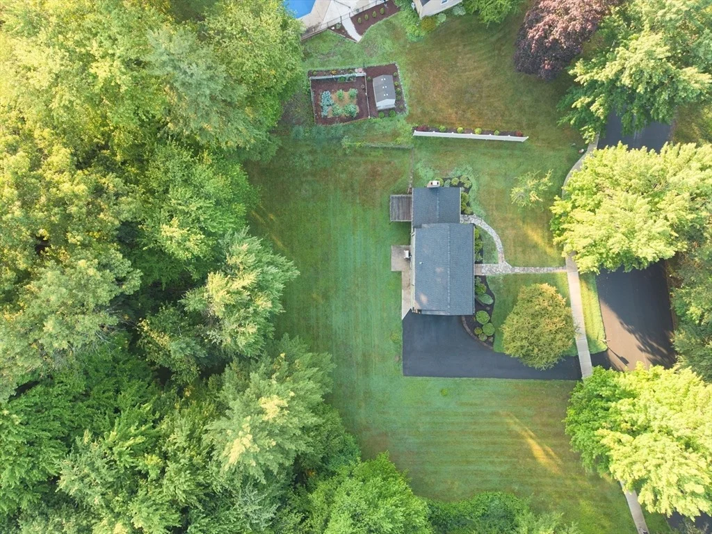 Photo of 231 Edgewood Road