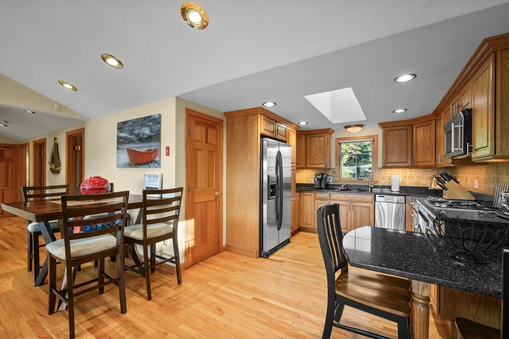 Photo of 42 Cayuga Ave