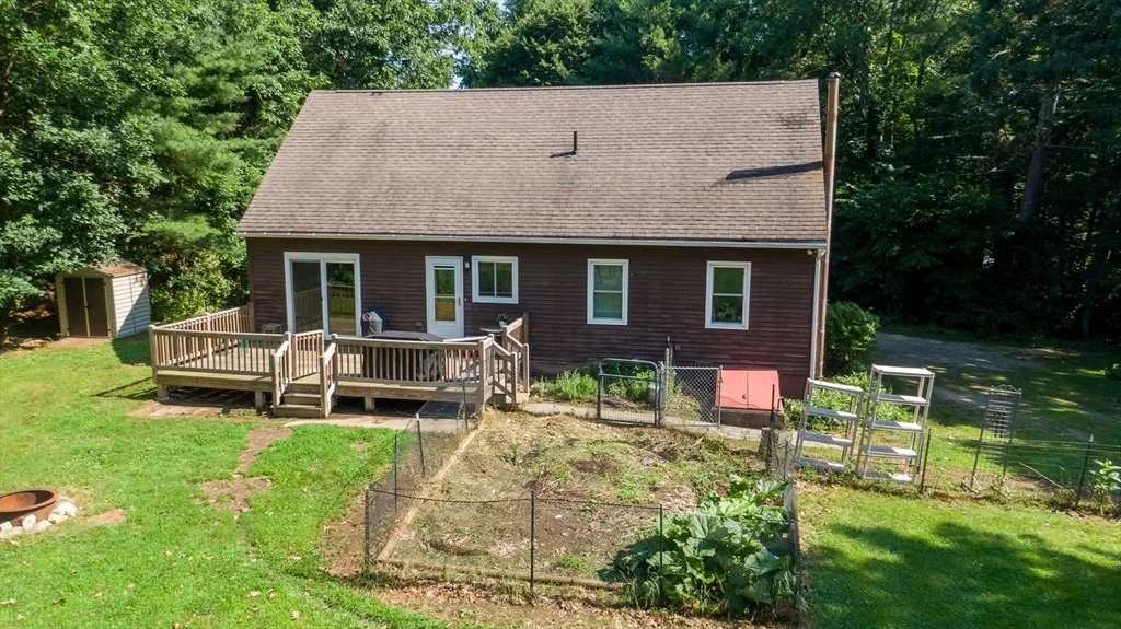 Photo of 246 Torrey Rd