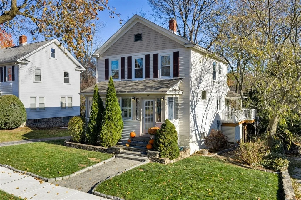 Photo of 113 Bay State Road