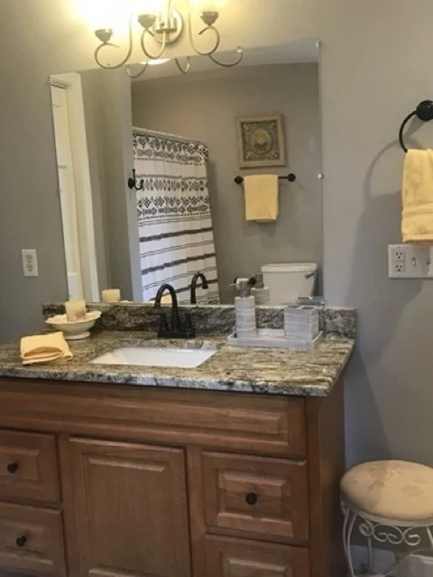 Photo of 42 Colonial Rd