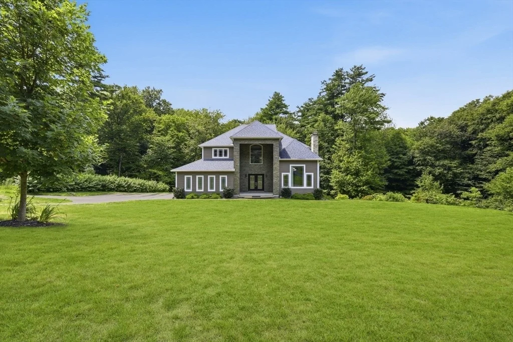 Photo of 270 Barton Ave