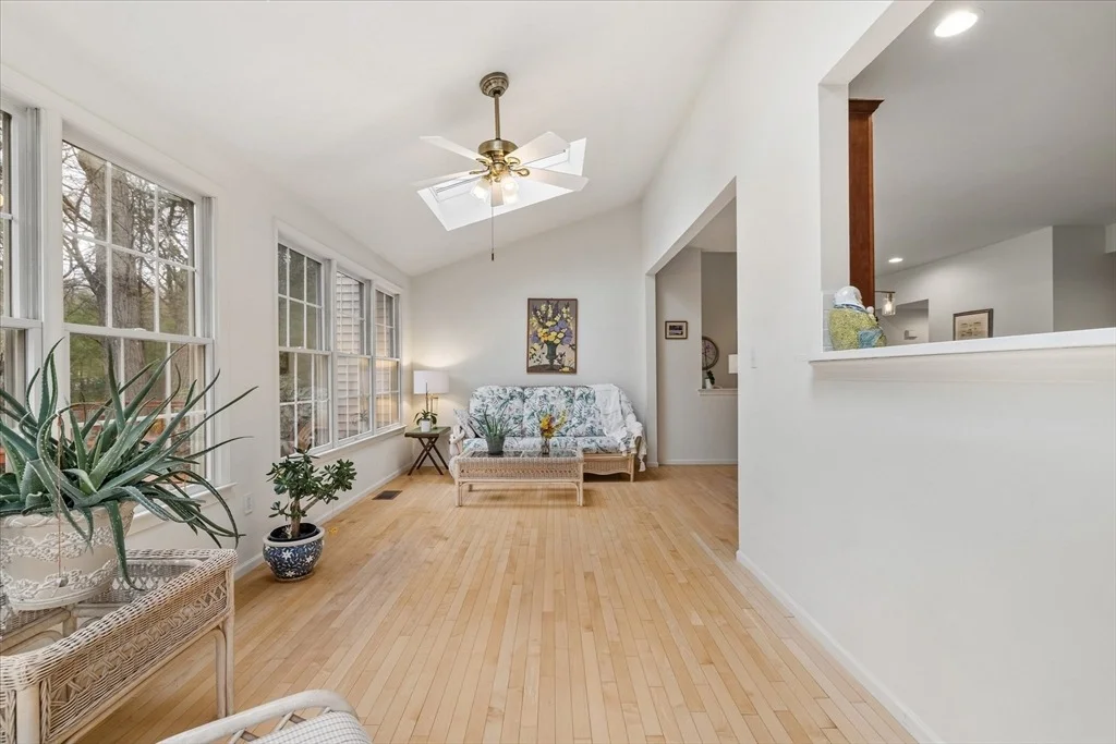 Photo of 7 Thoreau Cir