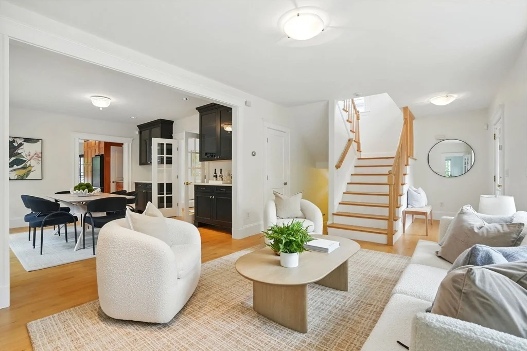 Photo of 11 Longfellow Rd