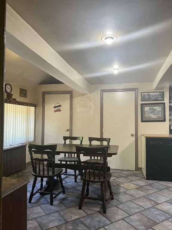 Photo of 19 Greenwich Plains Rd