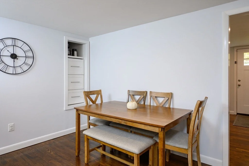 Photo of 27 Chestnut Rd