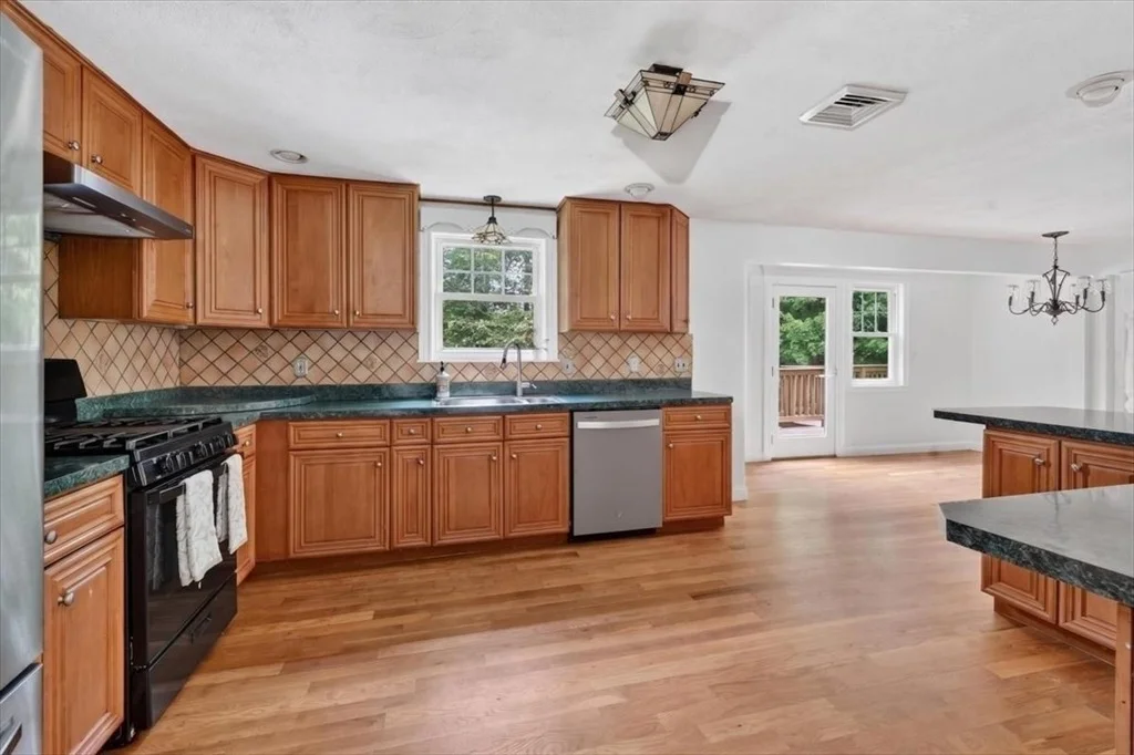 Photo of 47 Tanglewood Drive