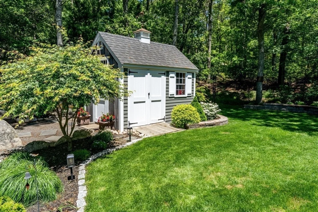 Photo of 80 Holder Ln