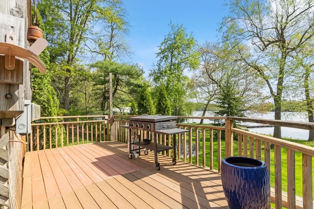 Photo of 21 River Rd