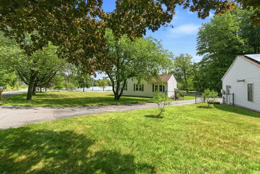 Photo of 71 School St
