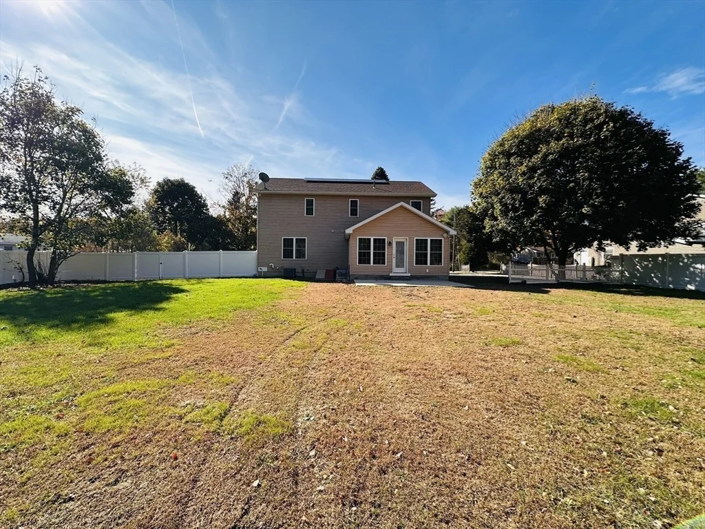 Photo of 16 Rita Ln