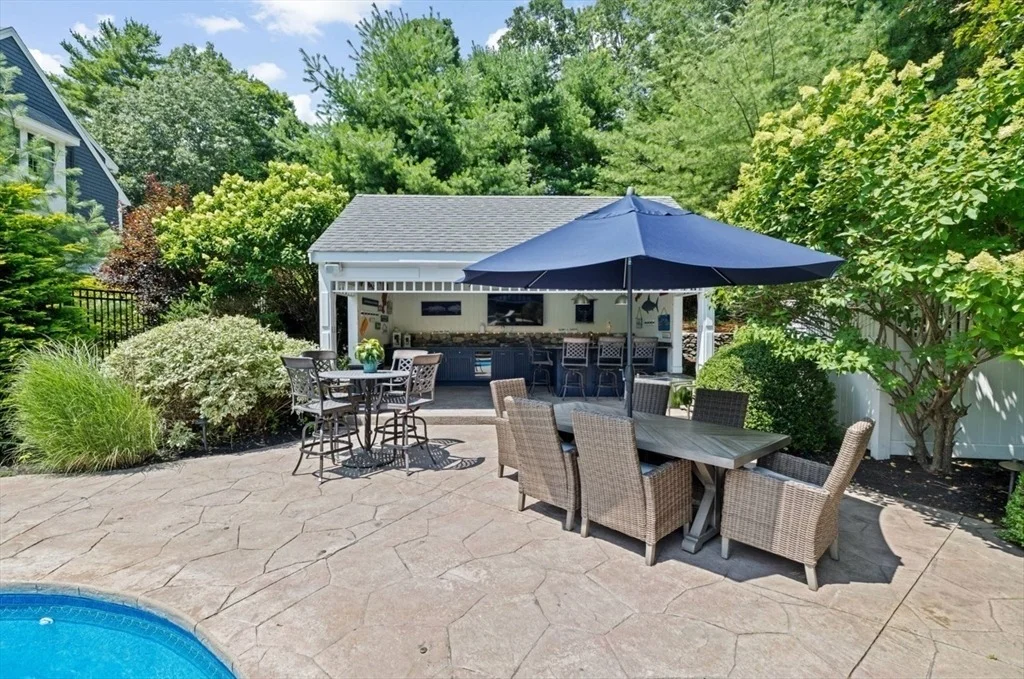Photo of 160 Hillcrest Rd