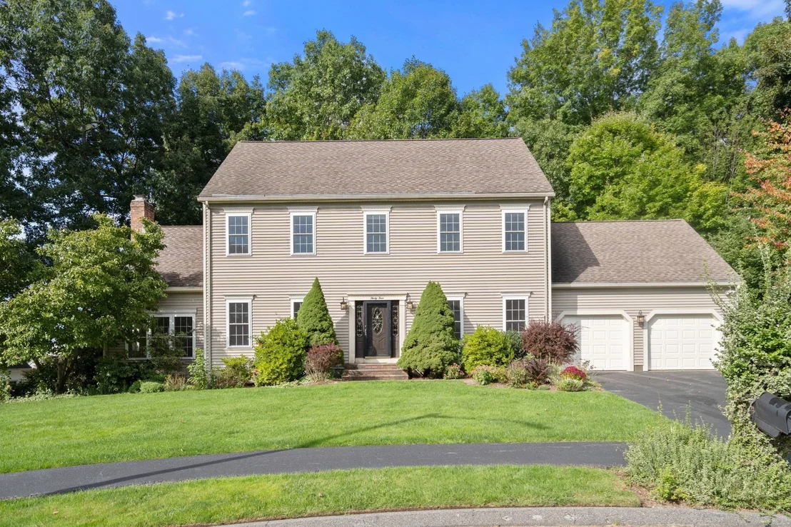 Photo of 34 Laurelwood Dr