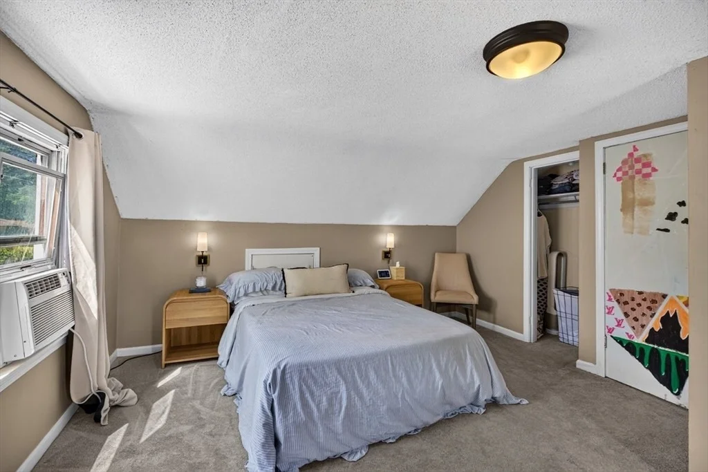 Photo of 20 Westernview Cir