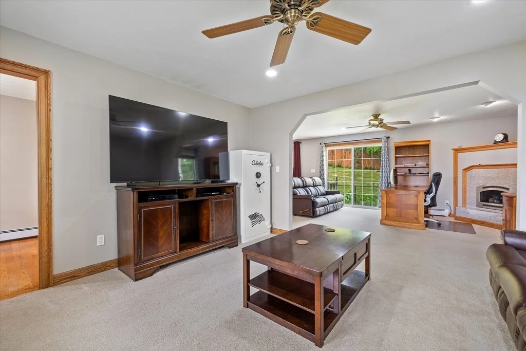 Photo of 447 Coy Hill Rd