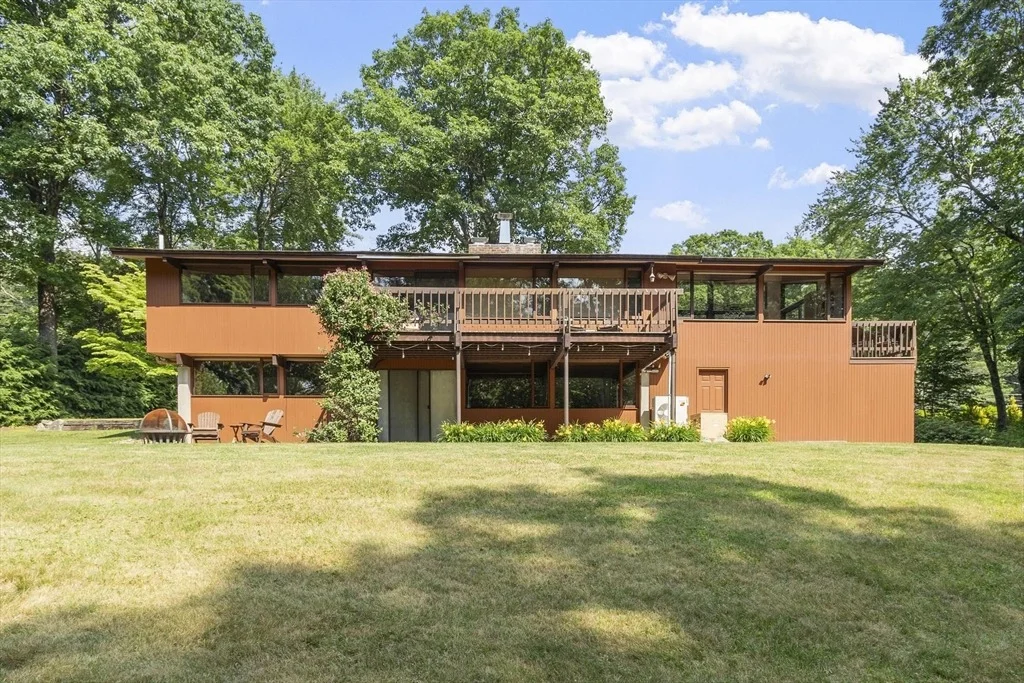 Photo of 64 Woodside Rd