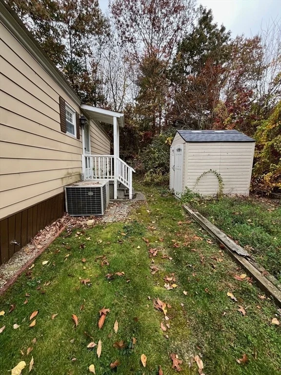 Photo of 11 Sonia Dr