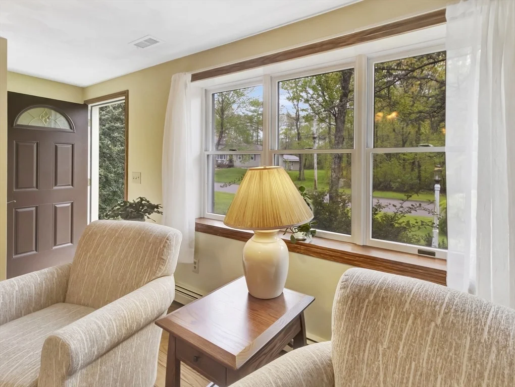 Photo of 93 Spring Hill Dr