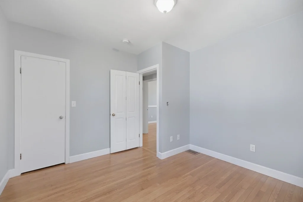 Photo of 5 Vine St